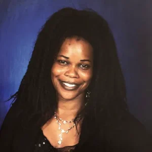 Francine Kabore, responsable de la communication, de l'administration, Globale de Sweet Home Deco& Services